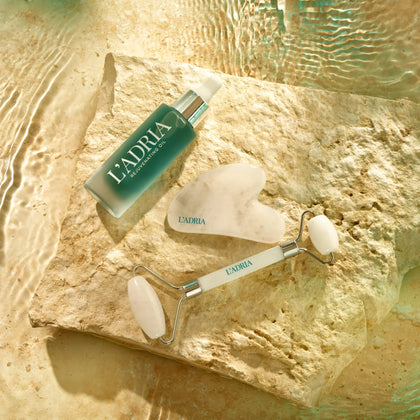 Gua Sha i roller: Istočnjački ritual za blistavu i zategnutu kožu